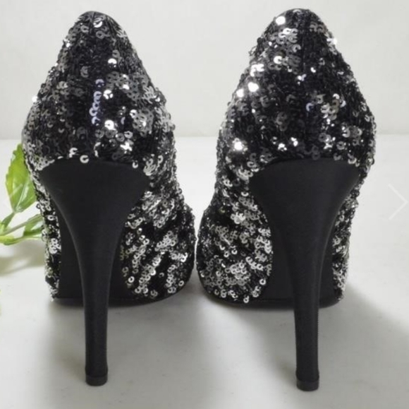 Dolce and Gabbana Sequin heels pumps - Picture 3 of 5